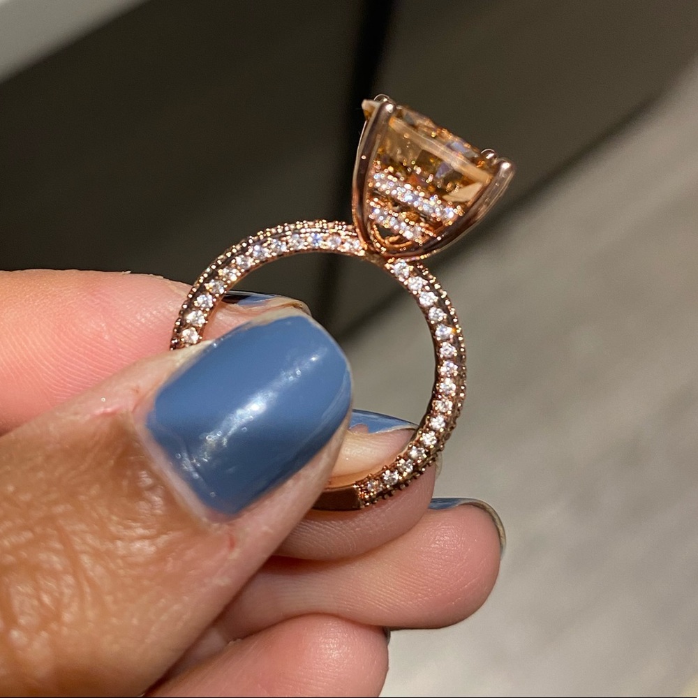 ✨BACK IN STOCK✨18K Rose Gold Morganite Stunner✨ - Picture 11 of 15